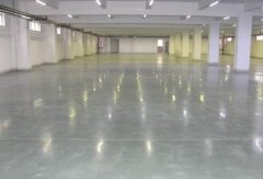 济南环氧地坪漆施工完多久才没味?什么时候可以正常使用