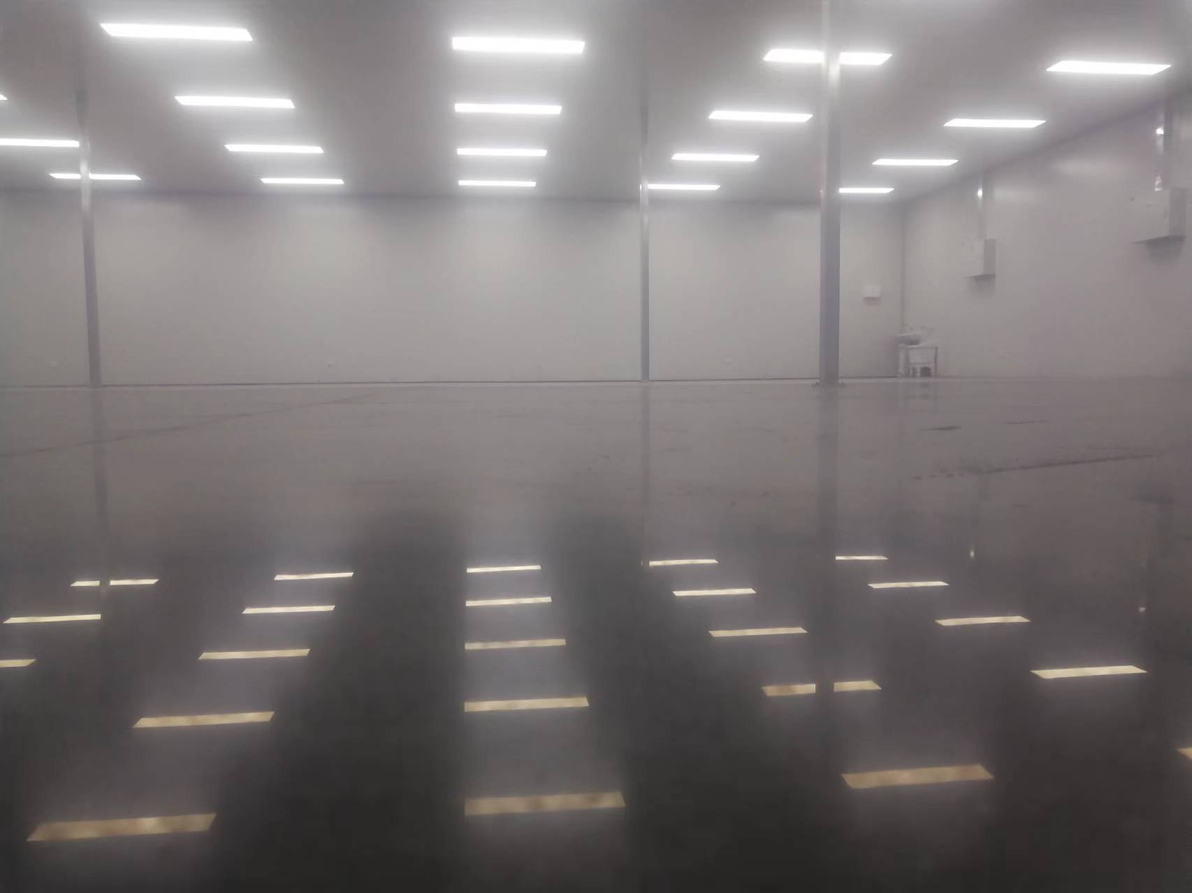 济南环氧地坪施工厂家,环氧自流平地坪,济南环氧地坪施工,济南环氧地坪厂家